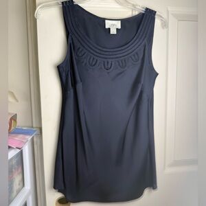 LOFT Navy Blue Sleeveless Blouse Embroidered Neckline Tank Top Size 0